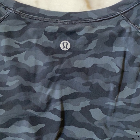 Lululemon Quick Pace Short Sleeve Camo - Picture 3 of 9